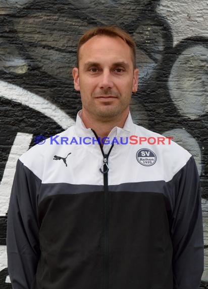 Fussball Regional Saison 2016/17 Spieler-Trainer-Funktionäre (© Fotostand / Loerz)